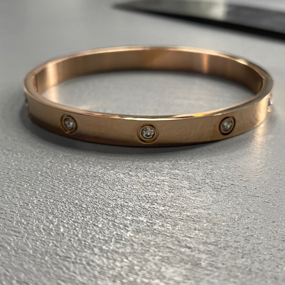Stainless steel bangle bracelet - Picture 2 of 16